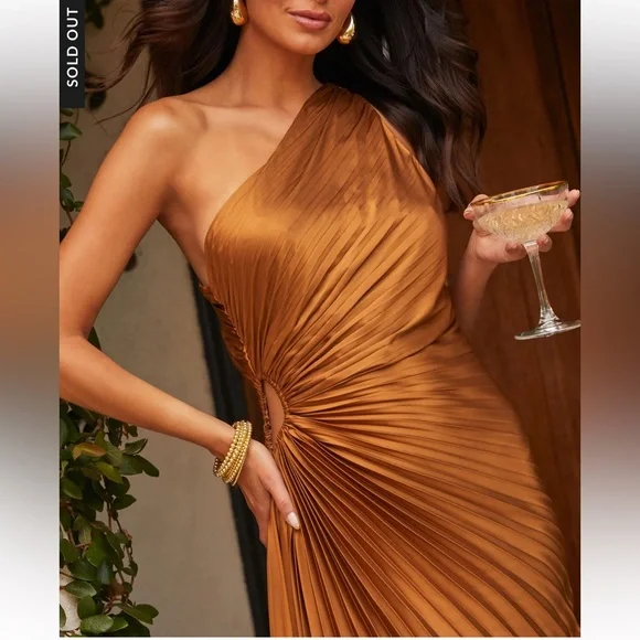 Vici Modern Day Glam One Shoulder Asymmetrical Maxi Dress Bronze/Golden Ochre L - Picture 2 of 7
